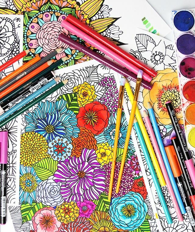 Раскрашенные раскраски цветочные мотивы