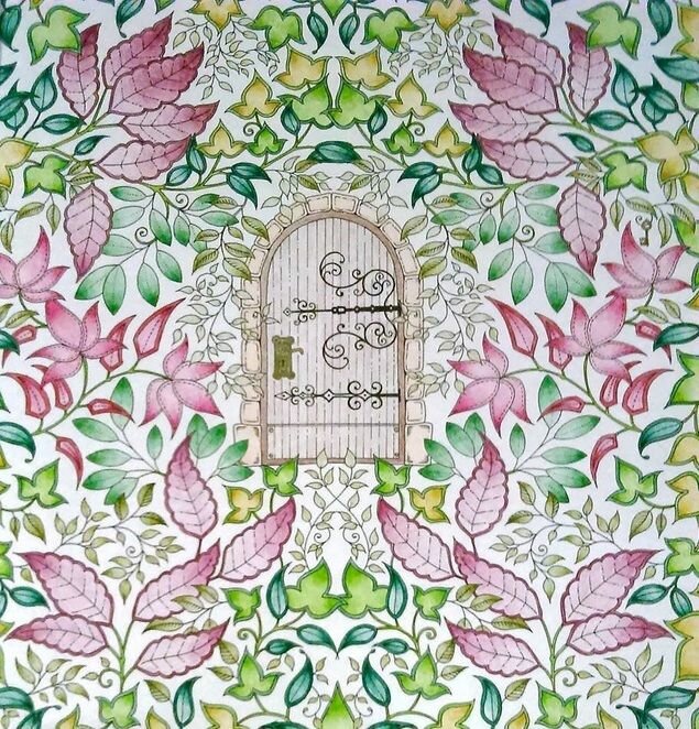 Раскрашенные раскраски волшебный сад